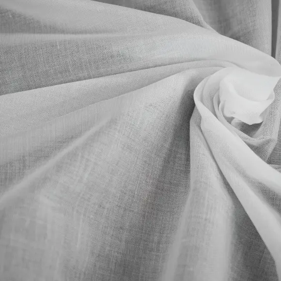 DHJ White fusible semi-transparent shirt interfacing 105 g/m²