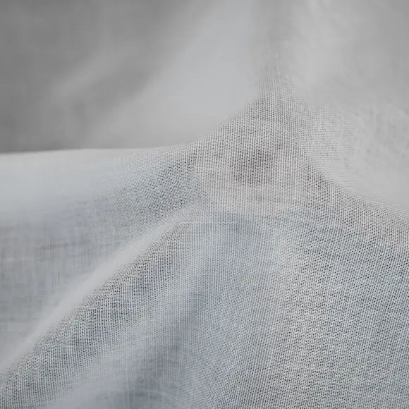DHJ White fusible semi-transparent shirt interfacing 105 g/m² - 2
