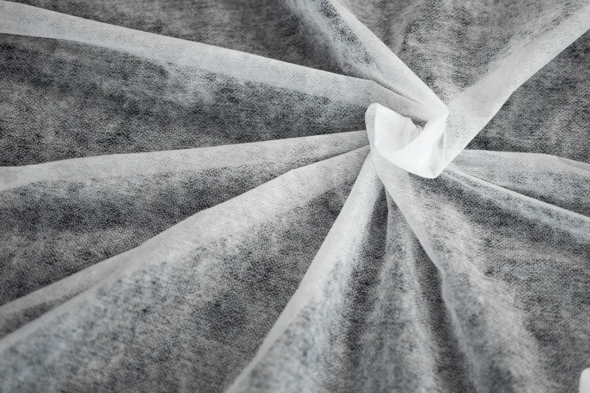 Fusible interfacing White non woven 25 g/m² | Chargeurs PCC | Chargeurs PCC