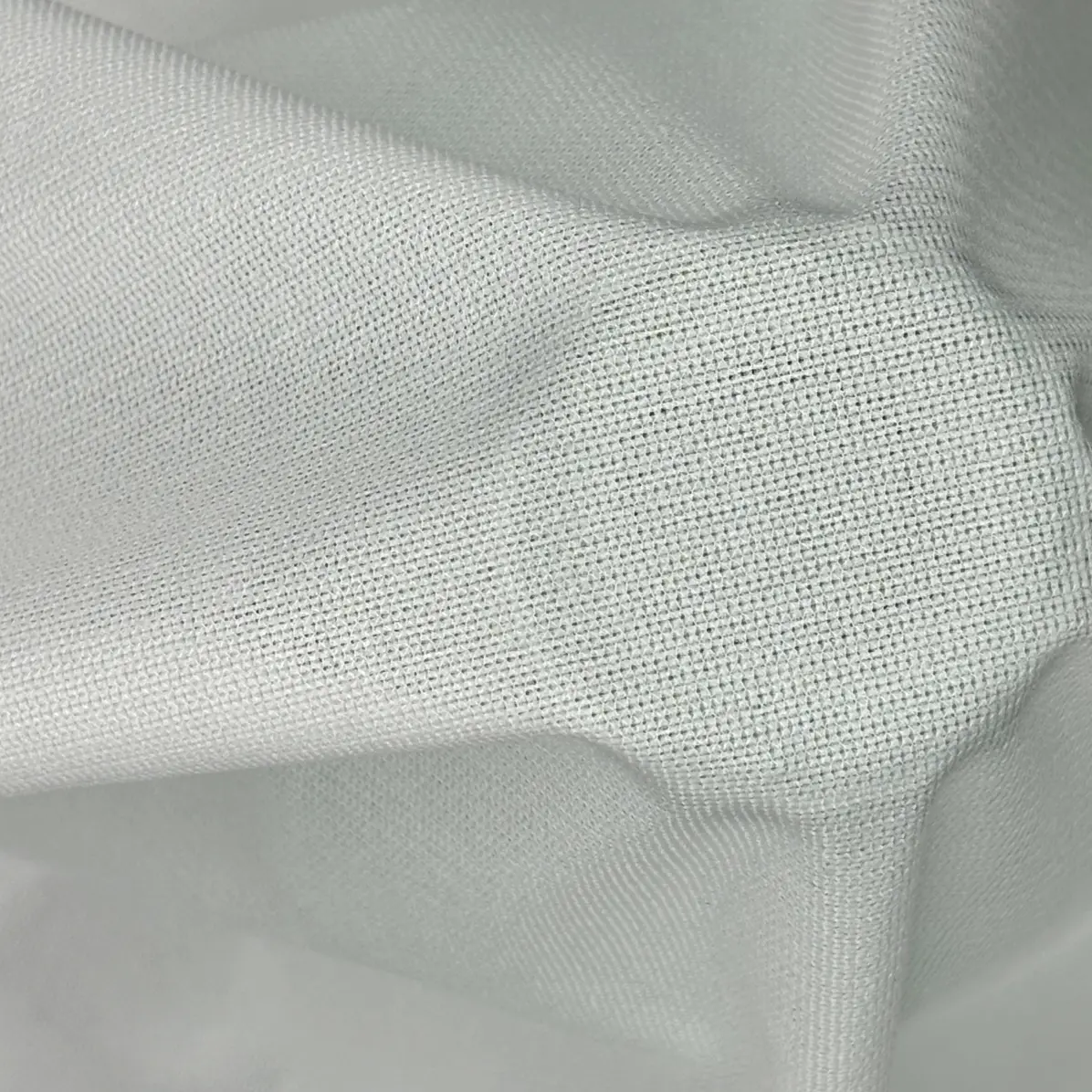 Thermocollant Opaque Blanc Tricoté insertion de trame 46 g/m² - Lainière Paris