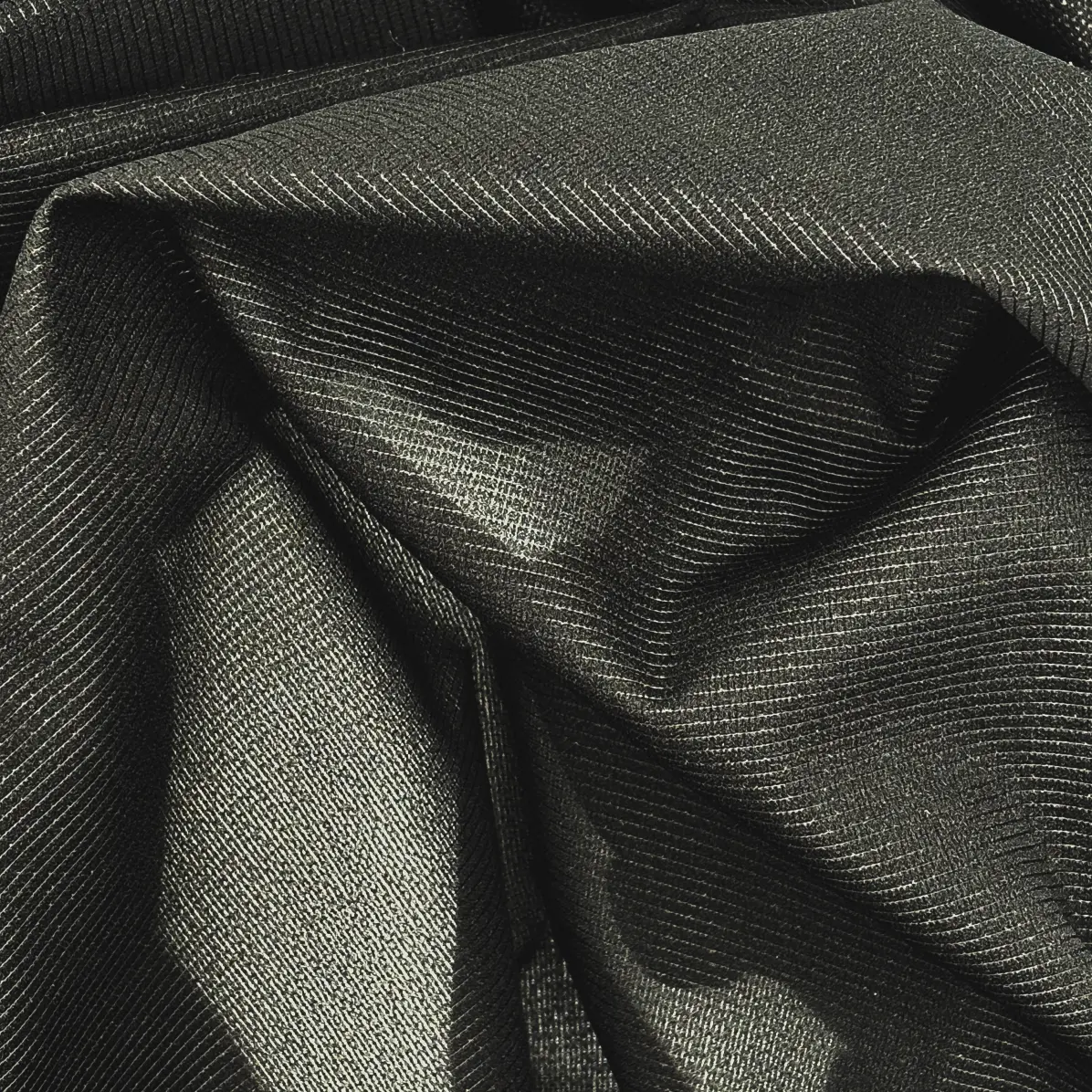 Fusible interfacing Semi-transparent Black knitted 37 g/m² - Lainière Paris
