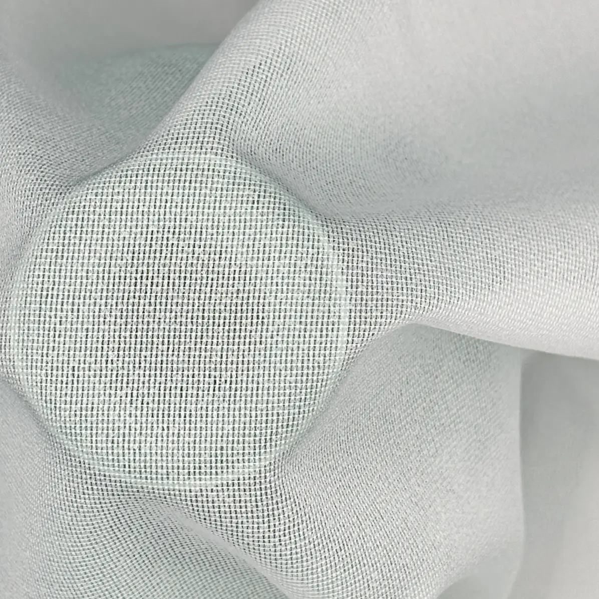 Fusible interfacing Semi-transparent White Warp knit weft inserted 37 g/m² - Lainière Paris