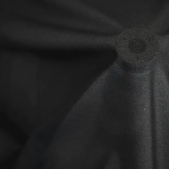 Lainière Paris Black fusible semi-transparent knitted interfacing 33 g/m² - 2